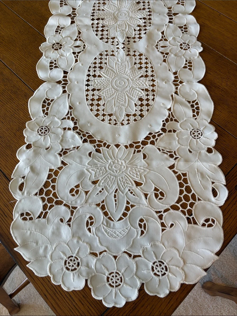 Vintage Cream Embroidered Table Runner